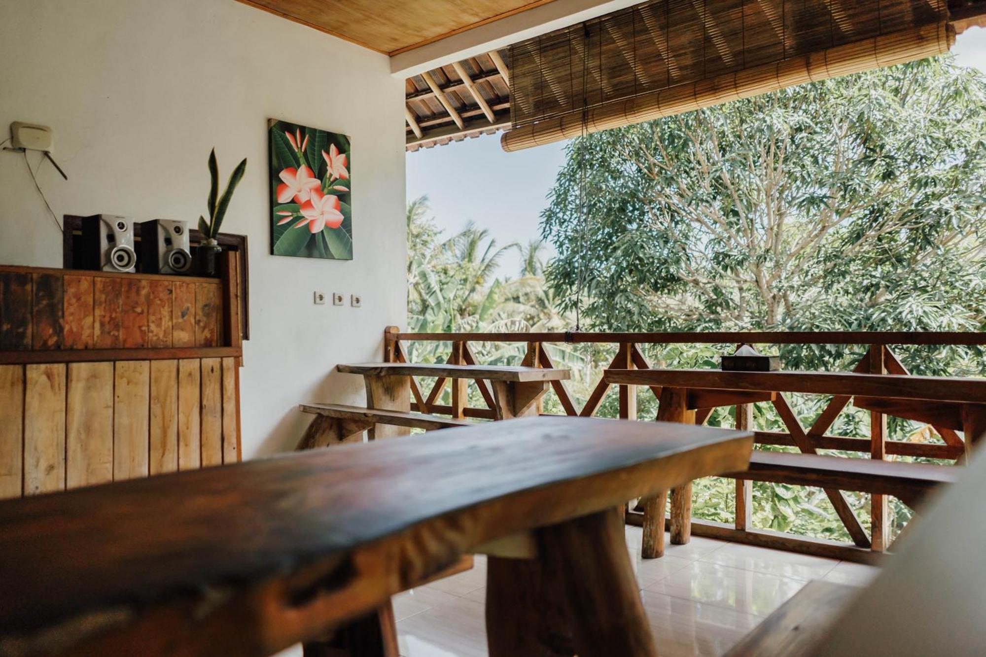 Temeling Jungle Inn Batumadeg ภายนอก รูปภาพ